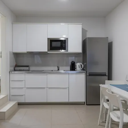 Navigator Apartment *